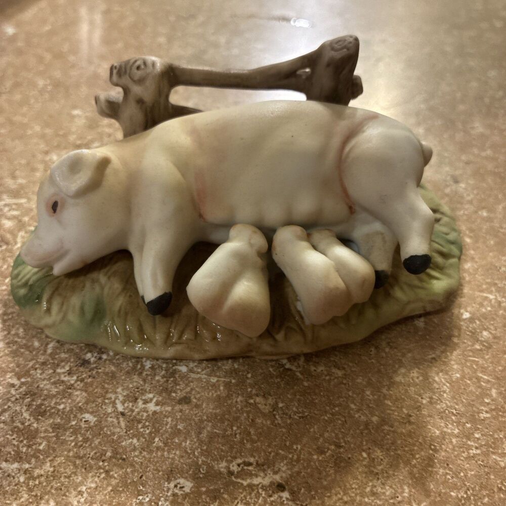 Enesco Mama Pig & Piglets Figurine Farmhouse Cottage core